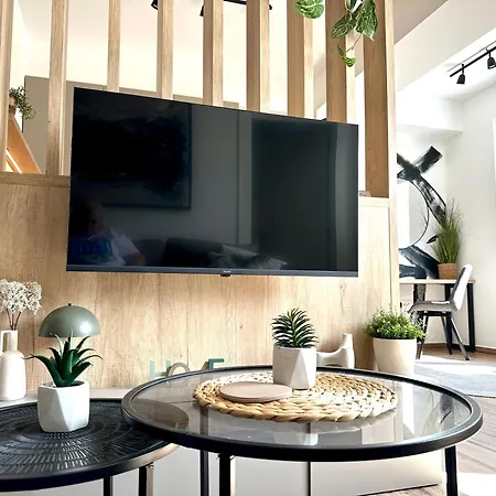 Markos Center 아파트 스코페