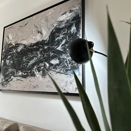 Markos Center 아파트 스코페