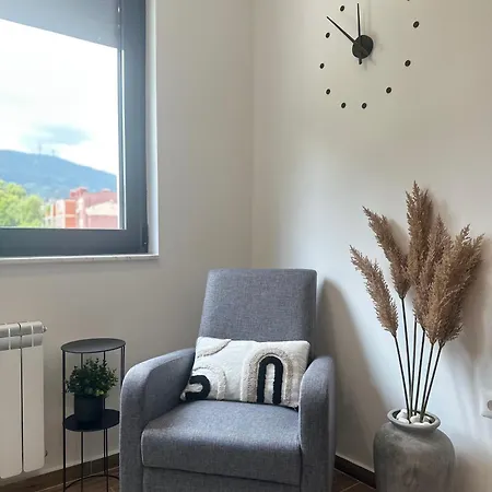 Markos Center 아파트 *