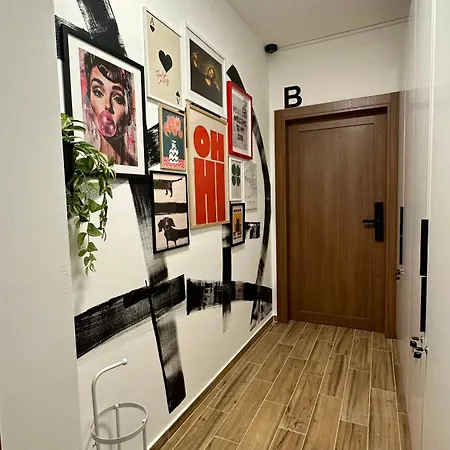 아파트 Markos Center *