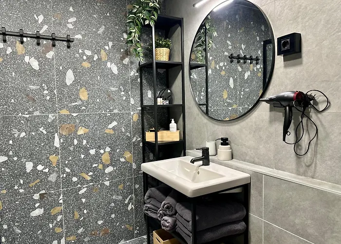 Апартаменти Markos *