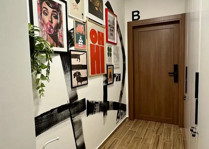 Апартаменти Markos *